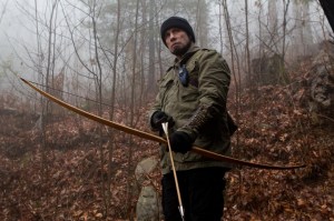 Killing Season Travolta Hunting